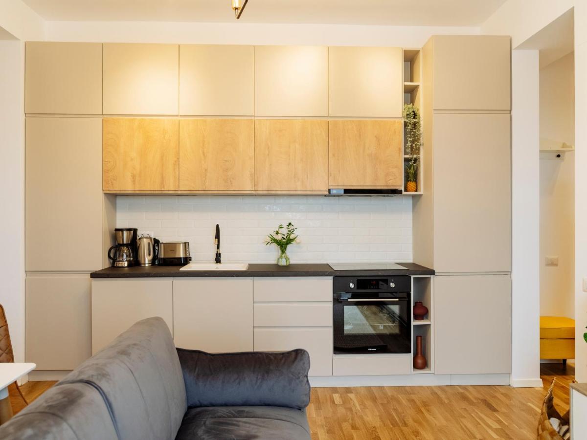 Sunny 2Br Flat - Top Location - Amazing Balcony Bucarest Exterior foto