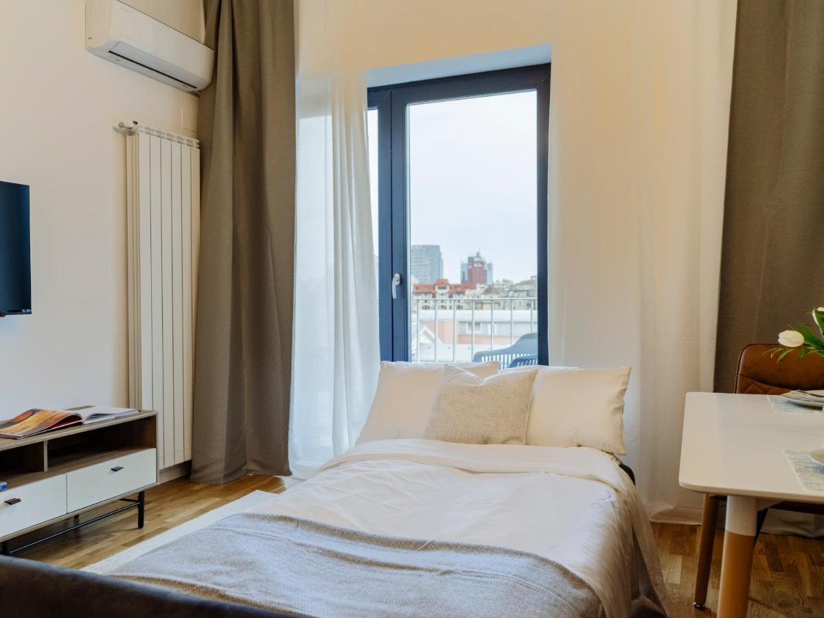 Sunny 2Br Flat - Top Location - Amazing Balcony Bucarest Exterior foto