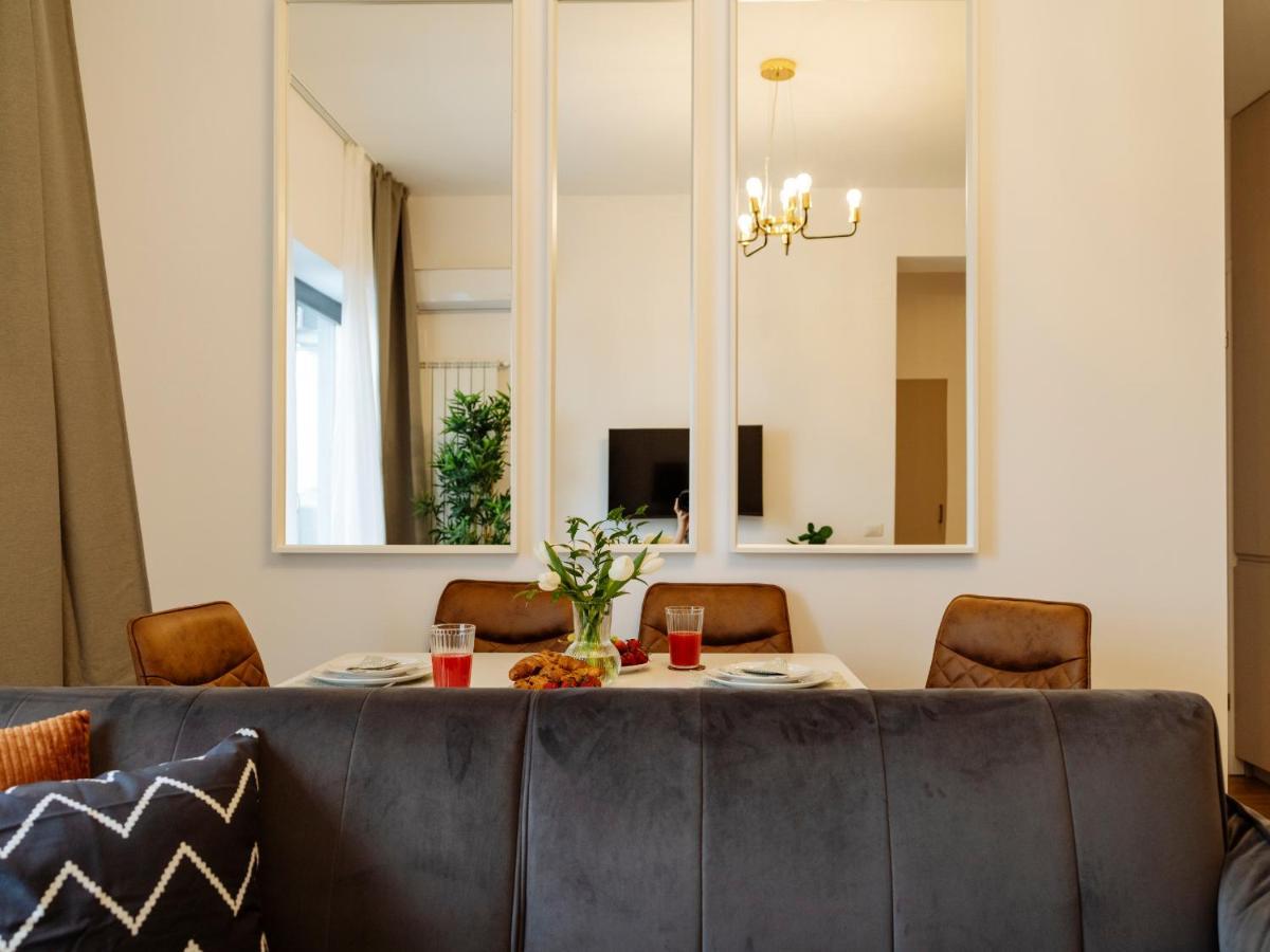Sunny 2Br Flat - Top Location - Amazing Balcony Bucarest Exterior foto