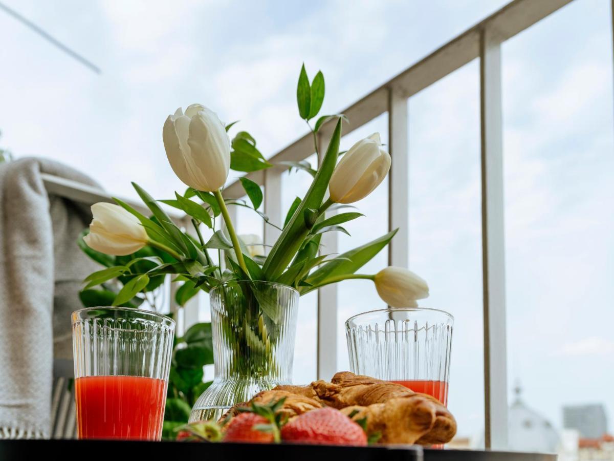 Sunny 2Br Flat - Top Location - Amazing Balcony Bucarest Exterior foto