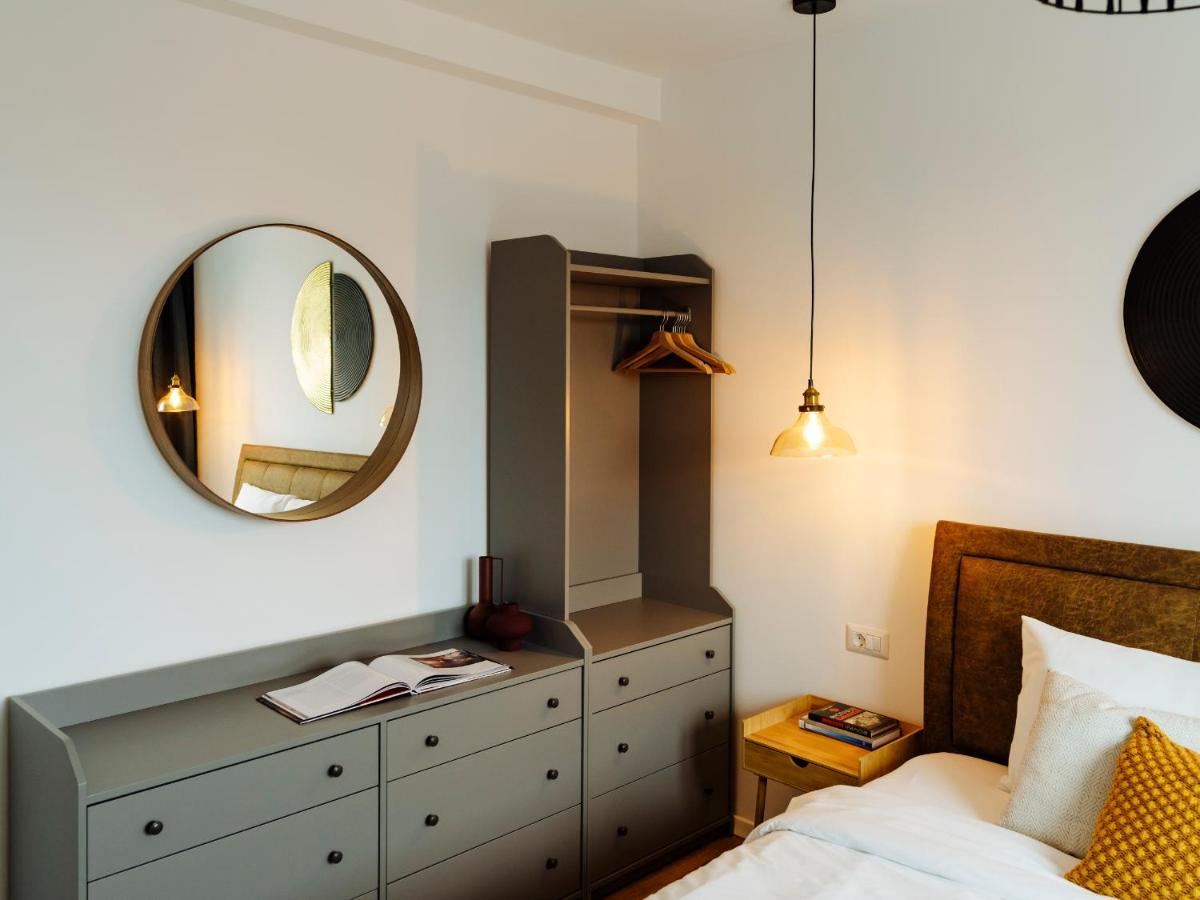 Sunny 2Br Flat - Top Location - Amazing Balcony Bucarest Exterior foto